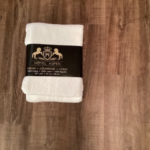 Ivory Cotton Throw